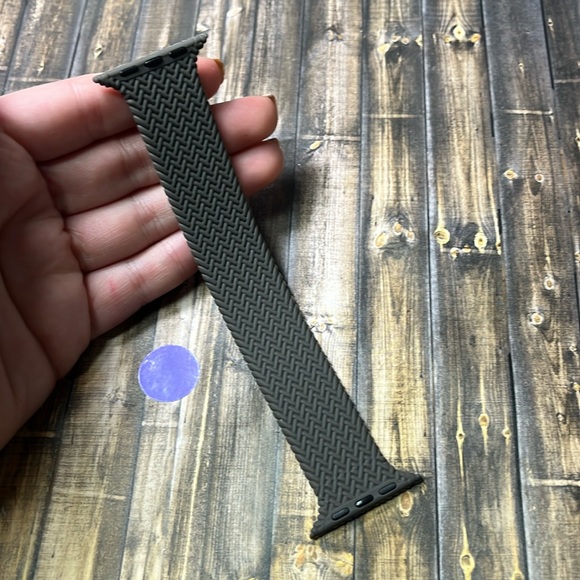 5for$10 Gray Zigzag Textured Silicone 42/44/45/49mm Apple Watchband Accessories - Picture 3 of 4